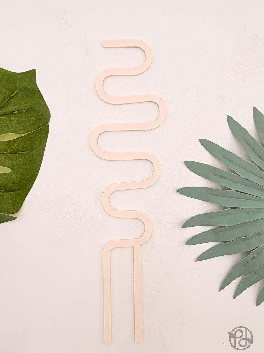 Arka™ Sway Plant Stake
